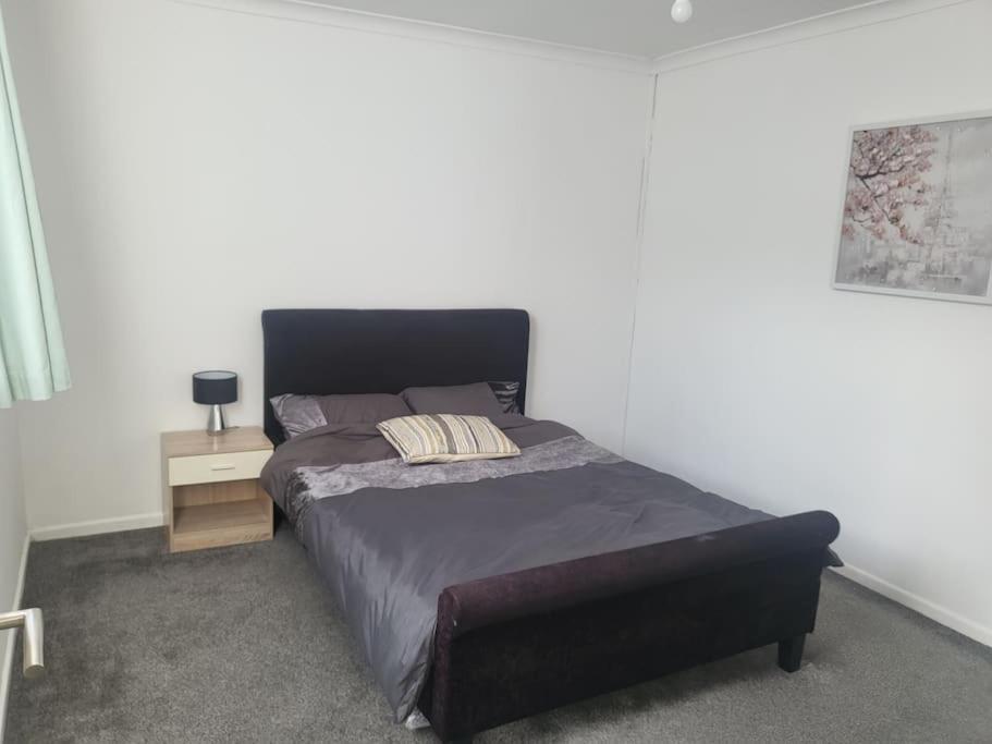 3 Bed House Luton London Luton Airport Parking Luton (Bedfordshire)