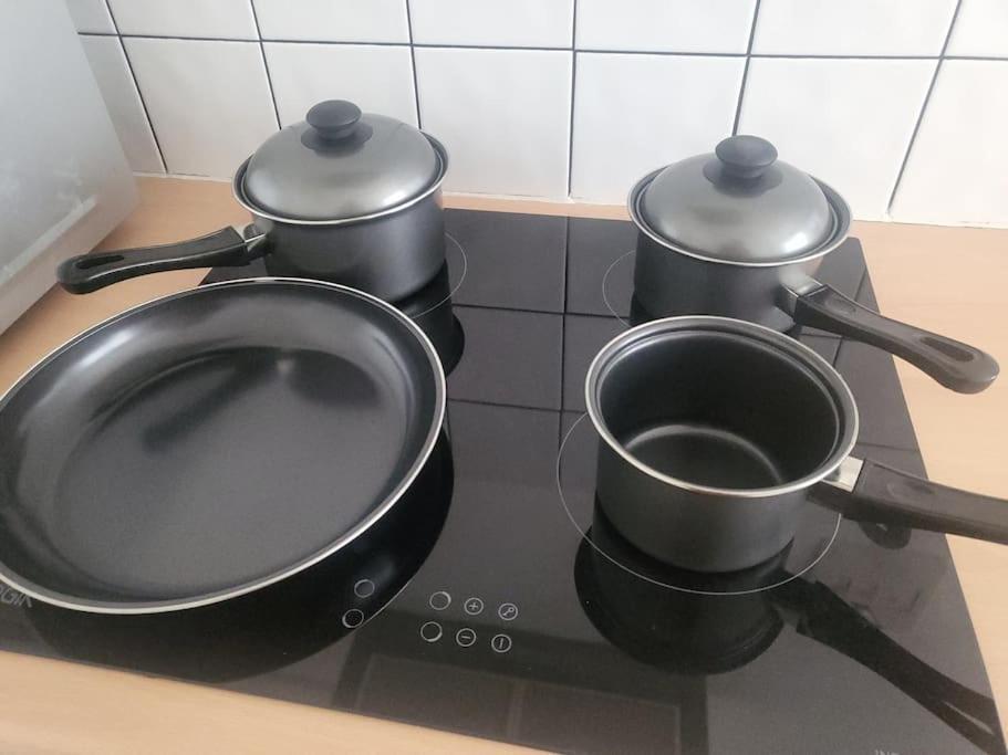 Apartment 3 Bed House Luton London Luton Airport Parking