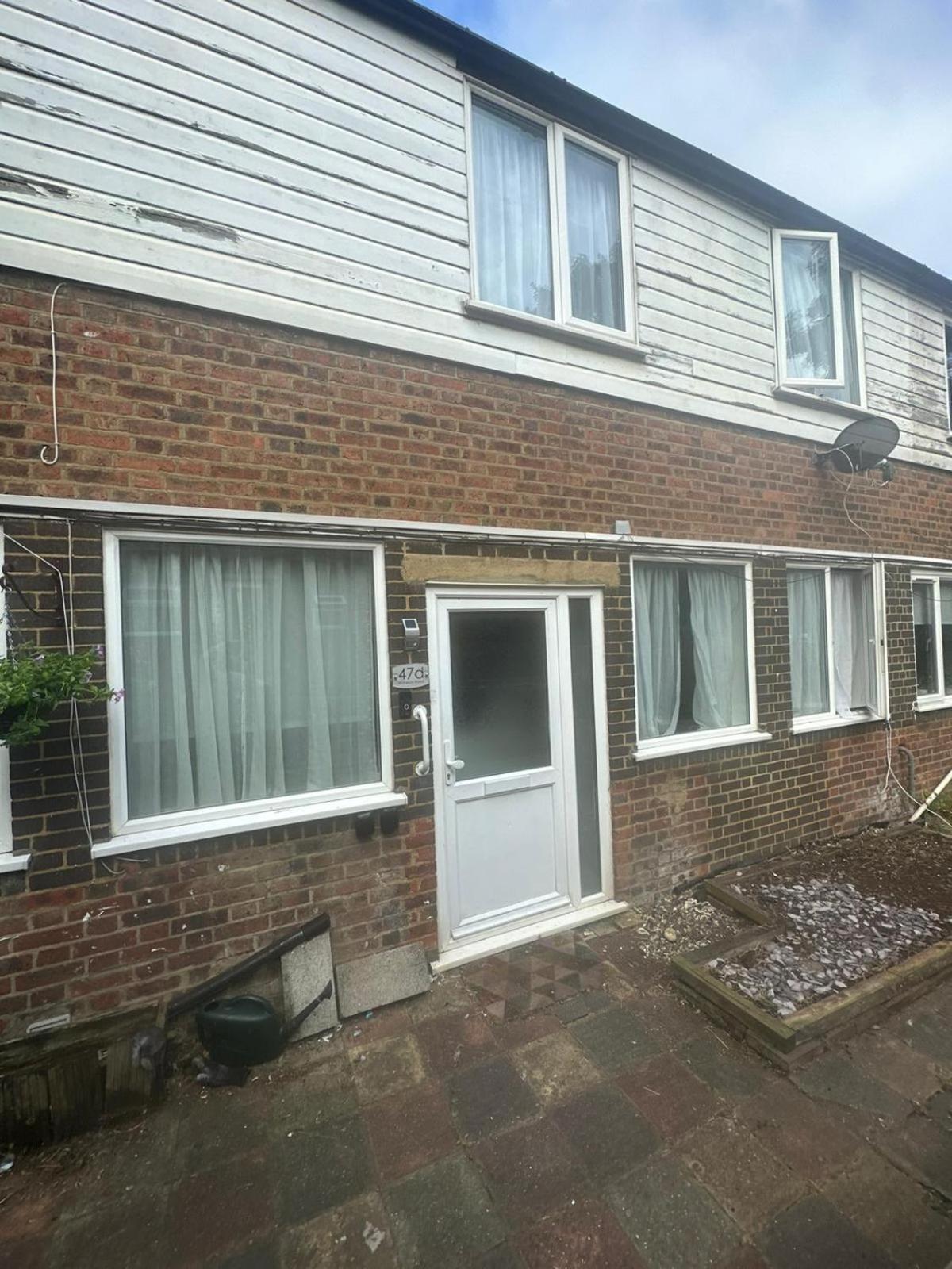 3 Bed House Luton London Luton Airport Parking Apartment Luton (Bedfordshire)