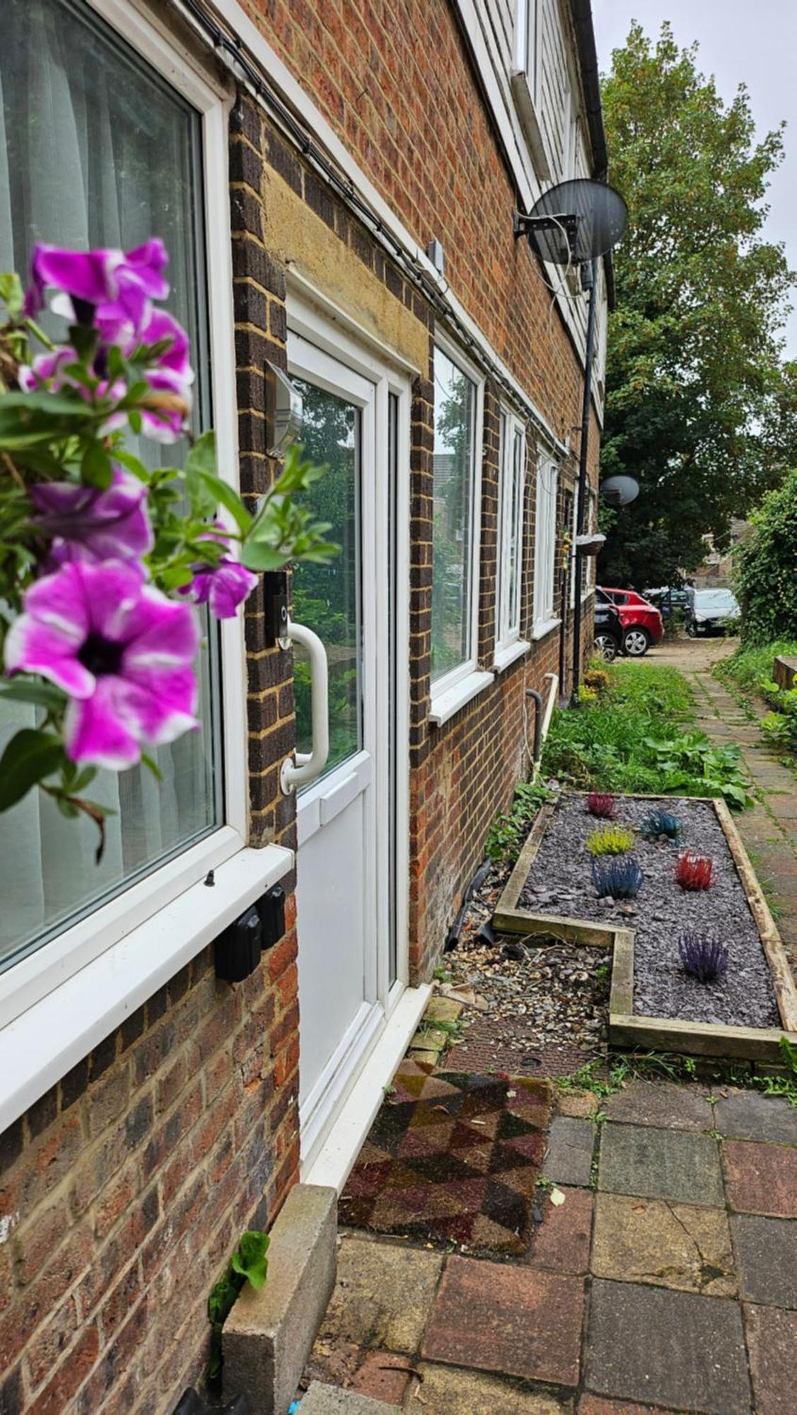 3 Bed House Luton London Luton Airport Parking Luton (Bedfordshire)